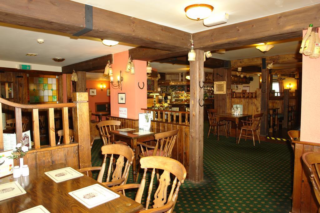 Oaklands Lodge Hotel Saint Saviour Exterior foto